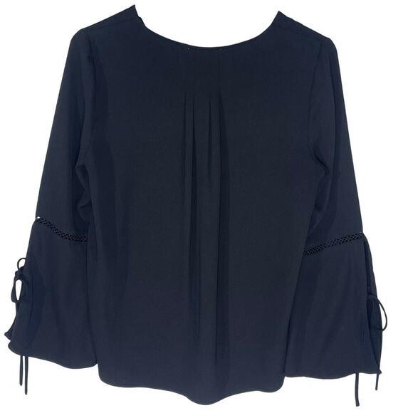 RO&DE Women’s Black Boho Vneck Crochet Trim Bell Cuff Top medium - Picture 6 of 6